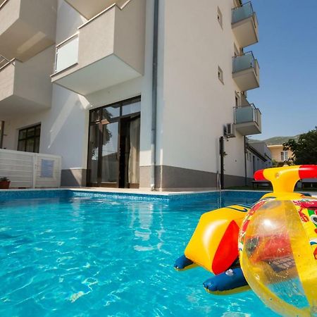 Marko Apartments Каштела Экстерьер фото