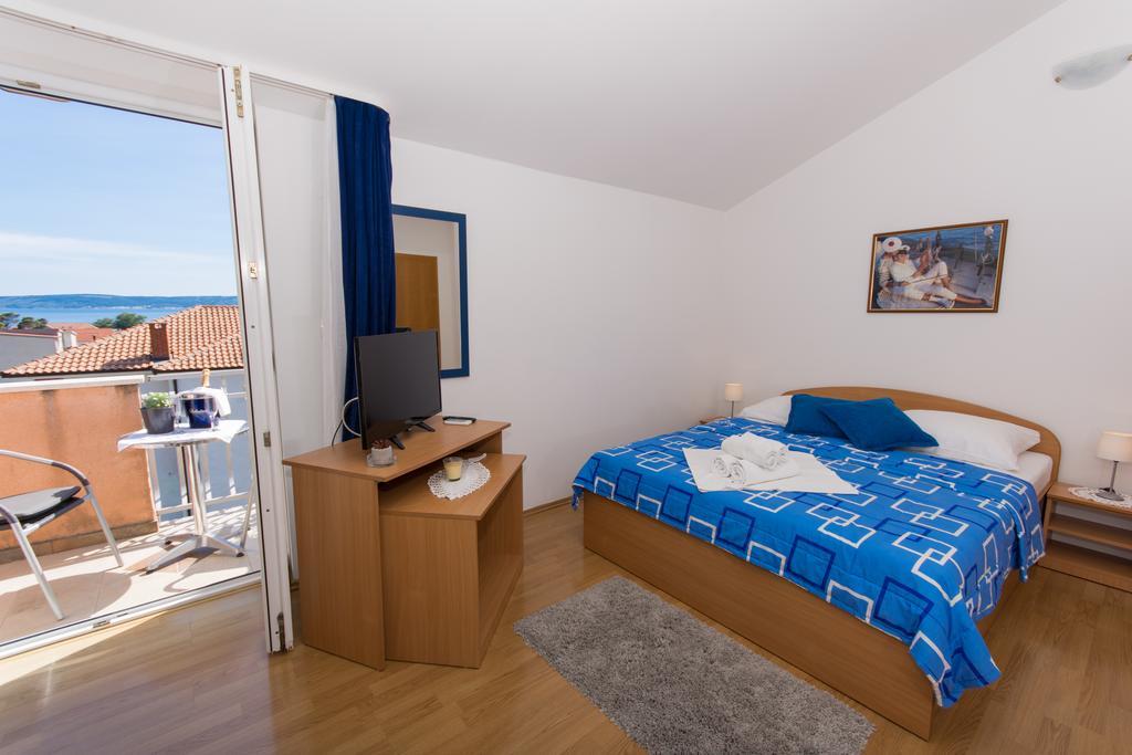 Marko Apartments Каштела Экстерьер фото