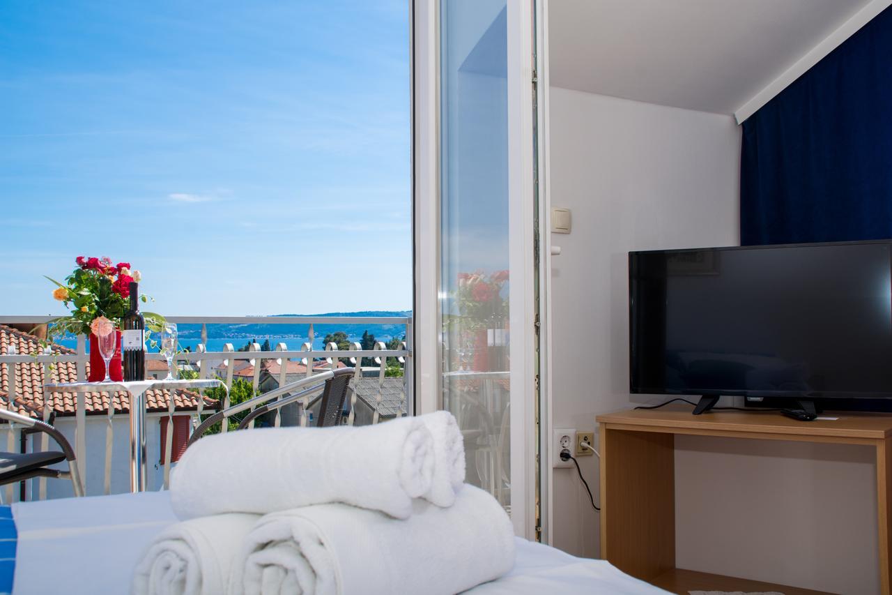 Marko Apartments Каштела Экстерьер фото